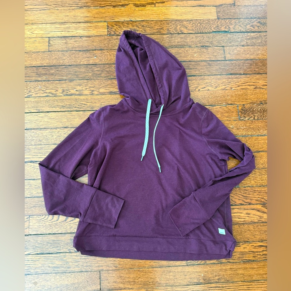 Vuori maroon/purple halo essential hoodie size small